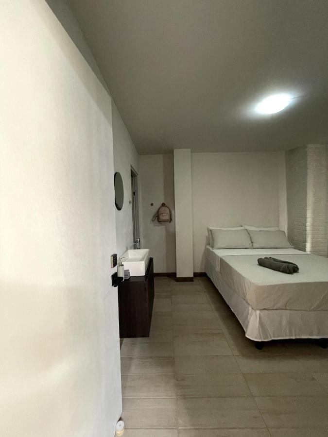 Nina'S - Juan Santamaria Hotel Alajuela Kültér fotó