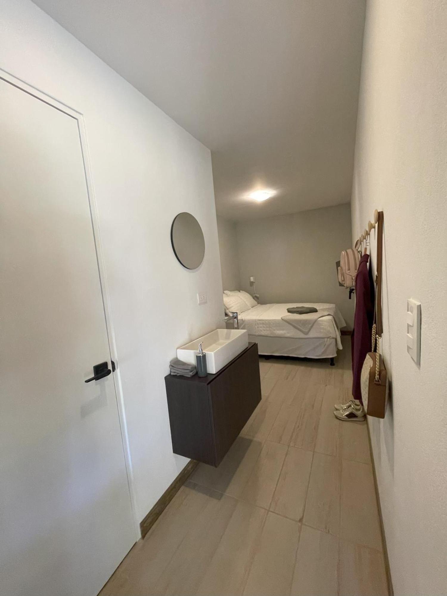 Nina'S - Juan Santamaria Hotel Alajuela Kültér fotó